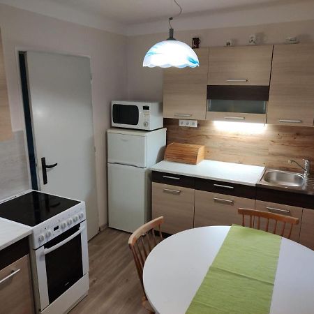 Ferienwohnung U Letiste Kněževes Exterior foto