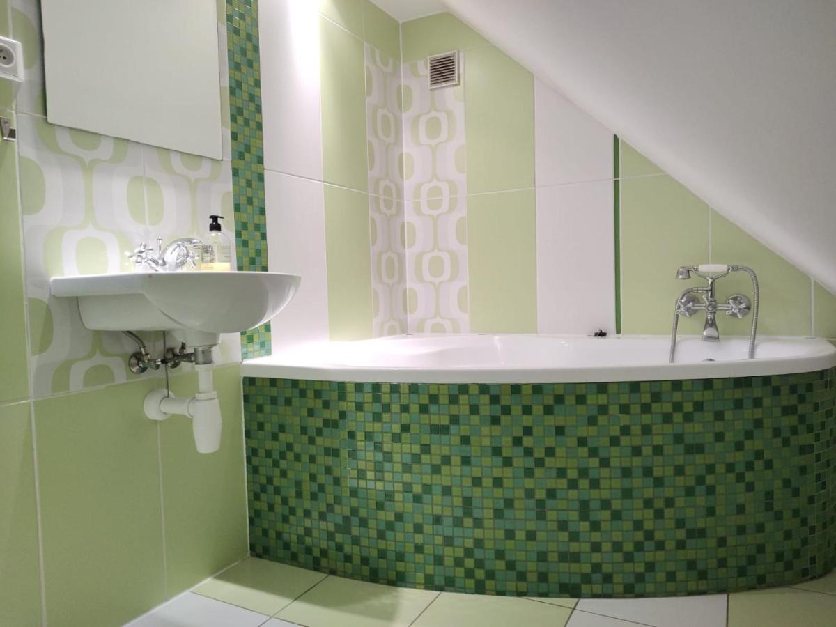 Ferienwohnung U Letiste Kněževes Exterior foto